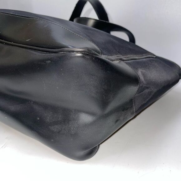 Calvin Klein Carey-On Weekender - Picture 6 of 10